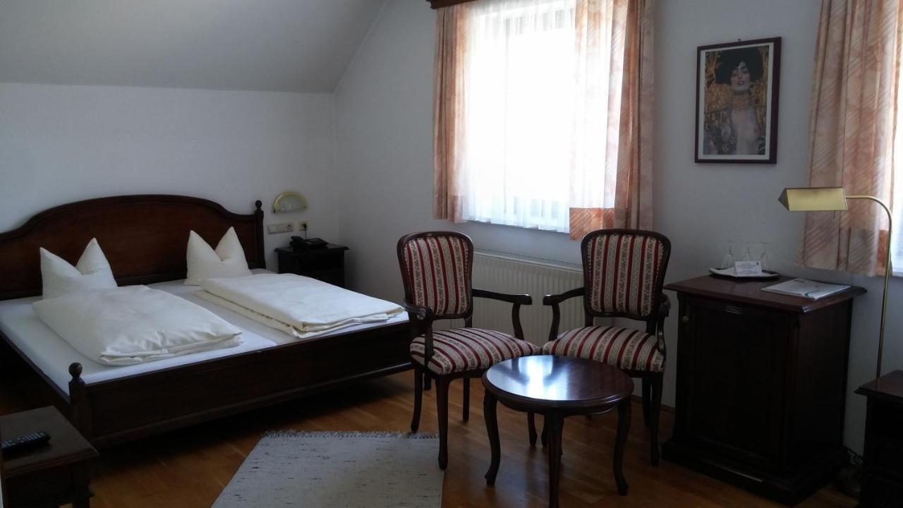 Landhotel St. Florian Sankt Florian am Inn Room photo